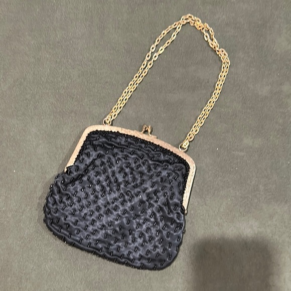 Beautiful beaded vintage Walborg Evening bag made in Hong Kong. - Picture 2 of 9